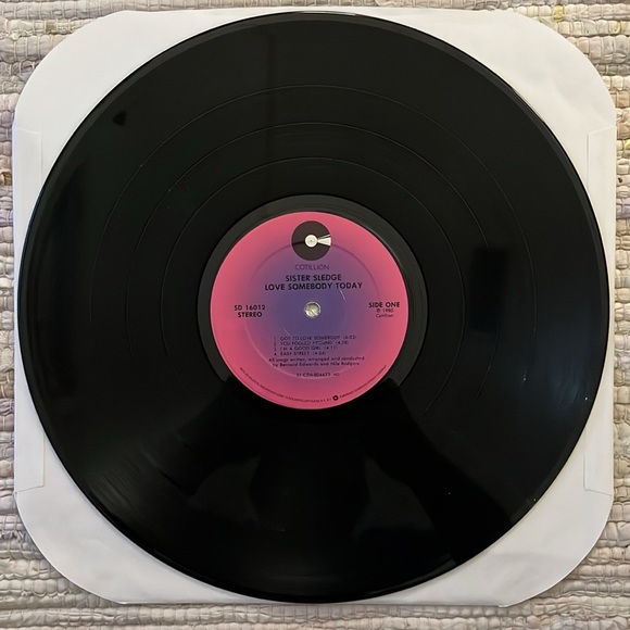 Sister Sledge - “Love Somebody Today” Vinyl LP - Picture 3 of 5